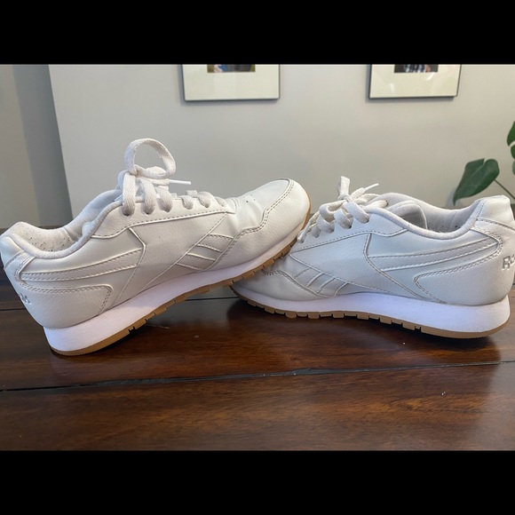 Reebok Classic Women’s Shoes - Picture 4 of 6